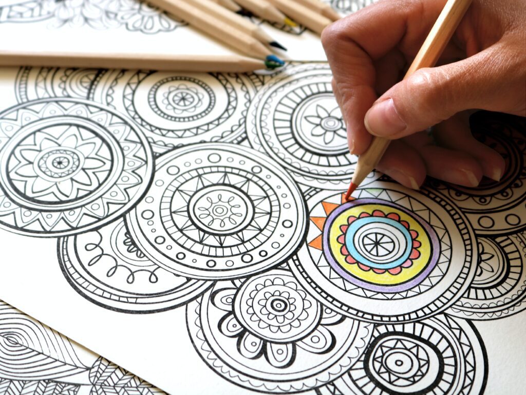SENIORS COLORING BOOK: Relaxing Coloring Book for Adults, Stress Relief  Coloring Book for Adults with Dementia and Seniors with Low Vision Perfect